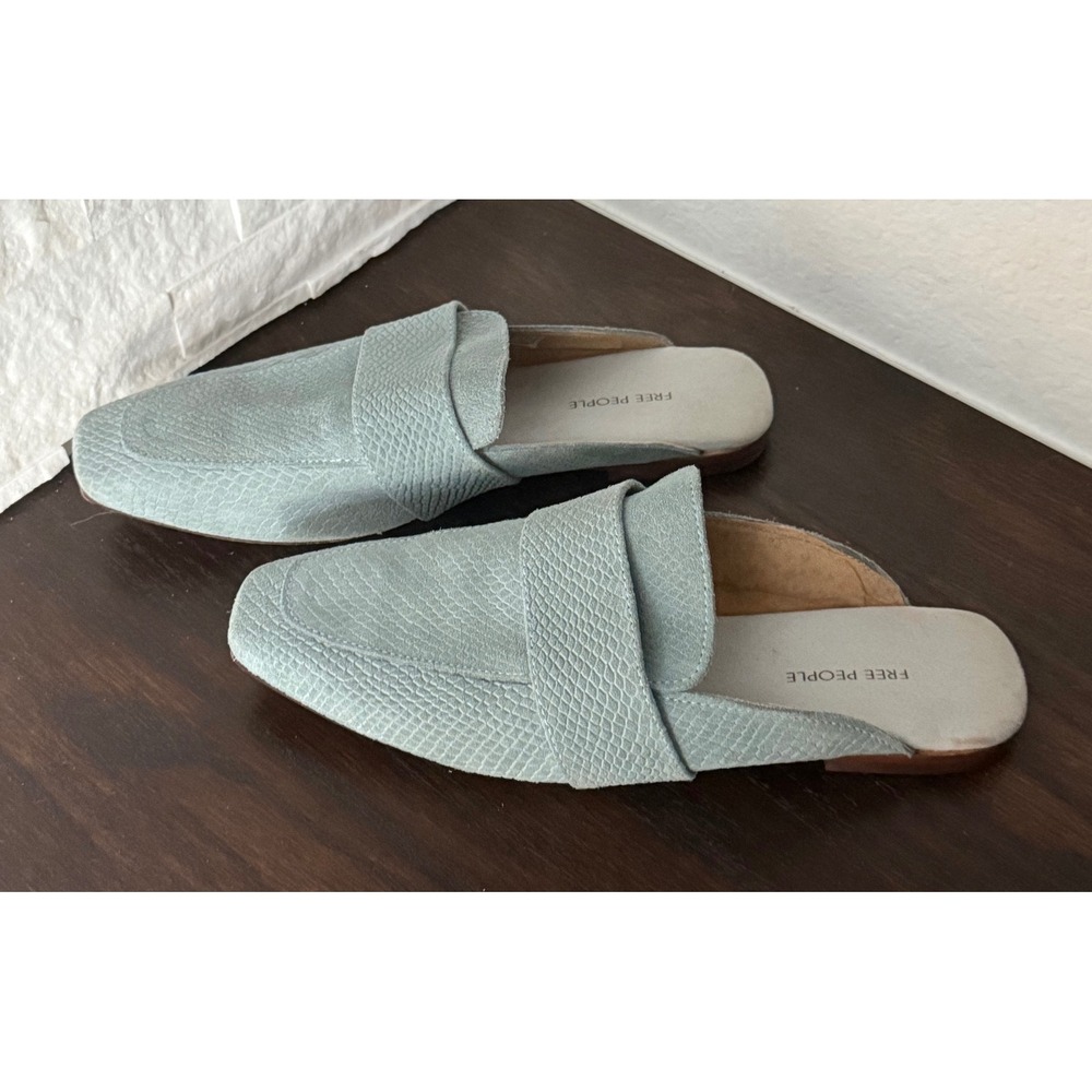 Free People At Ease Loafer Mules Sage Green Snakeskin Suede Flats Size 9